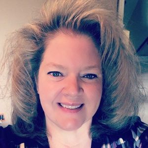 Meet your Posher, Nikki